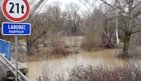 Mimoriadna situácia pri obci Vojany: Na rieke Laborec sa narušila hrádza, hrozia záplavy