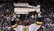 Brali ho ako atrakciu, teraz sa pred ním klania celá NHL: Zdeno Chára je symbolom nezlomnosti