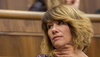 Nicholsonová požiadala o ochranu, dôvodom je video aktivistov