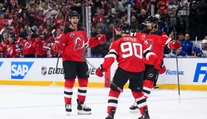 VIDEO: Neskutočná slovenská noc v NHL. Tatar, Slafkovský aj Pospíšil s dvoma bodmi, posledný sa aj pobil