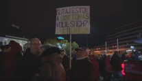 Opozícia na námestiach. Strany si pripomenuli revolúciu, niekde i protestovali proti vláde