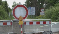 Priechody na hraniciach s Poľskom napriek uvoľneniu opatrení stále blokujú zátarasy