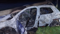 Auto neďaleko Dunajskej Stredy narazilo do elektrického stĺpa, zhorelo do tla. Vodiča (†45) našli bez známok života