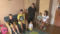 Manžel šiel do práce, domov sa už nikdy nevrátil. Na päť detí mama zostala sama