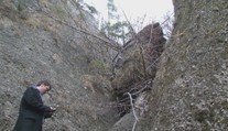 Najobľúbenejšia atrakcia Súľovských vrchov je nedostupná. Náučný chodník zahatala obrovská skala