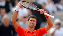 Djokovič poľahky zdolal Zvereva a v semifinále vyzve Thiema