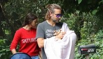 Irina Shayk a Bradley Cooper prvýkrát spolu na verejnosti s bábätkom