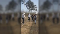 Po medializovanom útoku v Miloslavove sa objavujú ďalšie videá, ktoré ukazujú násilie medzi mladými
