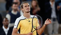 Zverev zabojuje o prvé finále na Roland Garros. Jeho ďalší súper postúpil bez boja