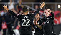 VIDEO: Stále to vie. Wayne Rooney strelil parádny gól z vyše polovice ihriska
