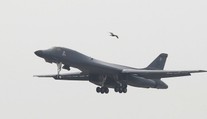 Dva americké bombardéry preleteli už druhýkrát nad Kórejským polostrovom