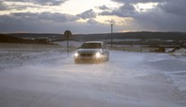 Silný vietor, snehové záveje, povodne či lavíny, meteorológovia vydali v sobotu viacero výstrah