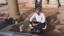 Starosta Benátok im posiela ostrý odkaz. Klimatickí aktivisti postriekali bahnom Baziliku svätého Marka