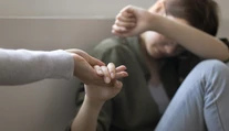 Ako odhovoriť človeka od samovraždy? Psychológ objasnil metódy, ktoré zachraňujú život