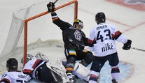 Extraliga: Košice šiestimi gólmi uzemnili Slovan. Prvé play-off na Spiši muselo rozlúsknuť predĺženie