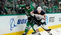 Víťazný návrat Sekeru, Tampa nedala šancu Philadelphii, Dallas zastavil bodovú sériu McDavida