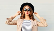 Jesenné trendy sú tu! Noste správne rúže, strih, laky na nechty aj make-up
