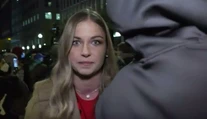 Vo Washingtone to bolo počas volieb poriadne divoké. Reportérku TV Nova takmer prevalcoval dav