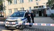 Bombový poplach na viacerých školách v Bratislave aj okolí, prehľadávali ich policajti