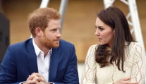 Špekulácie o odchode Harryho do USA. Expertka tvrdí, že v tom bola láska ku Kate