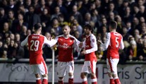 VIDEO: Arsenal sa u piatoligistu v FA Cupe natrápil, zápas oživil kuriózny moment