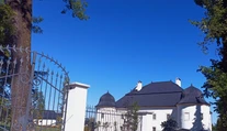 Ľudovít Štúr sem chodieval za Adelou. Kaštieľ šľachtického rodu Ostrolúckych opäť ožil