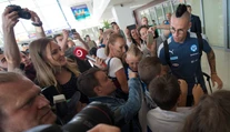 Naša reprezentácia sa vrátila domov. Pozrite si ich príchod