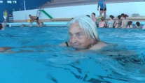Pani Janka (80) je najstaršia žilinská plavkyňa. Na pretekoch tromfla aj syna
