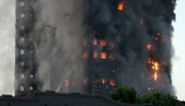 Už je známa príčina obrovského požiaru v Grenfell Tower