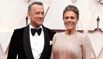 Tom Hanks sa s manželkou po uzdravení už vrátili do Los Angeles