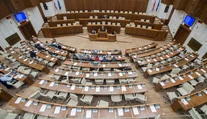 Parlament prelomil prezidentovo veto a schválil novelu o hazardných hrách