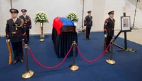 OBRAZOM: Verejnosť sa lúči s Michalom Kováčom