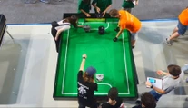 Robotický futbal ovládajú na svetovej úrovni. Stredoškoláci z Bratislavy majú na konte veľký úspech