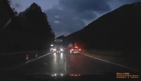 Polícia hľadá bezohľadných vodičov kamiónov. V rýchlosti sa rútili v protismere pod Strečnom