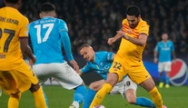VIDEO-LM: Calzonova premiéra s Neapolom skončila remízou, Arsenal padol v Porte
