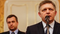Fico dostal z Bruselu varovanie, týka sa spojenectva zo SNS