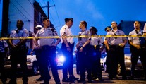 Streľba v americkej Philadelphii, najmenej šesť policajtov je zranených