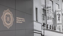 Bratislavskí policajti zasahovali na Obchodnej pri viacerých bitkách. Jeden mladík skončil v bezvedomí