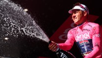 Giro: Líder pretekov mal pozitívny rutinný Covid test a končí. Dnes pritom vyhral etapu