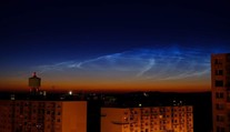FOTO: Vzácny úkaz nad Slovenskom. Nočné svietiace oblaky rozžiarili nebo