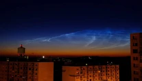 FOTO: Vzácny úkaz nad Slovenskom. Nočné svietiace oblaky rozžiarili nebo