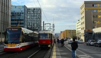 Desivá nehoda v Prahe: Električka zrazila matku s dvomi malými deťmi