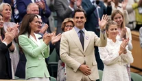V stoji aplaudovali malí, veľkí i princezná. Wimbledon si búrlivými ováciami uctil svojho rekordéra