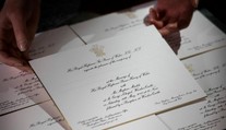 Hostia na kráľovskej svadbe: Monarchovia, hviezdy i bežní smrteľníci