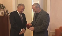 Bezák už vie, čo mu v škatuľke poslal pápež František