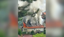 FOTO: Rodinný dom na Liptove zasiahol blesk. Plamene spôsobili obrovské škody