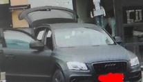Po lúpeži v zlatníctve na Orave hľadá polícia Audi