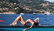 Jedinečná modelka sa za chorobu rozhodne hanbiť nemusí. V bikinách vyzerá úžasne