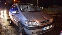 Pri dvoch nehodách na priechode sú dvaja ťažko zranení, medzi nimi aj 12-ročné dievča