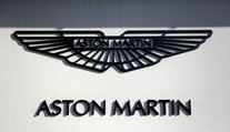 Britská automobilka Aston Martin sa teší z brexitu. Vďaka nemu budú ziskoví